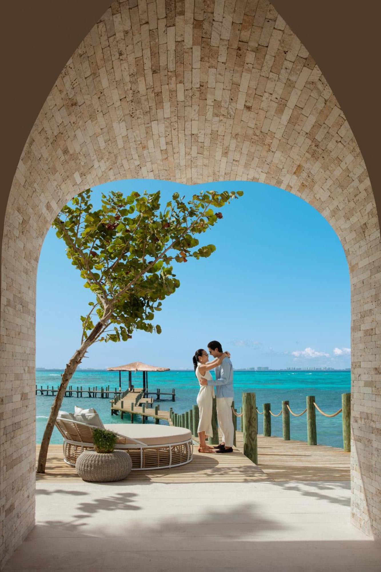 Impression Isla Mujeres By Secrets (Adults Only) Hotel Exterior photo